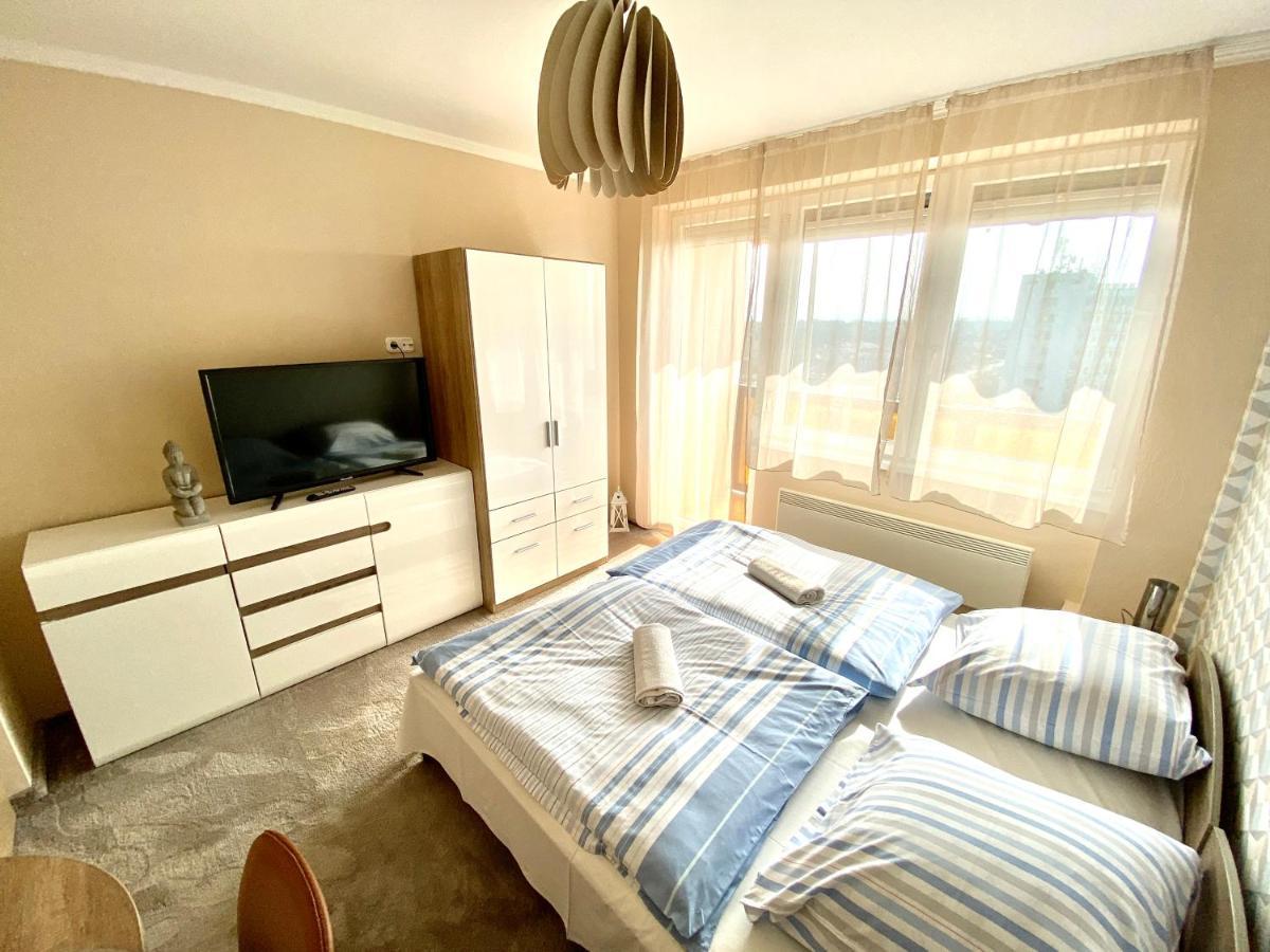 Aqua Blue Apartmanok - Siofok Luaran gambar