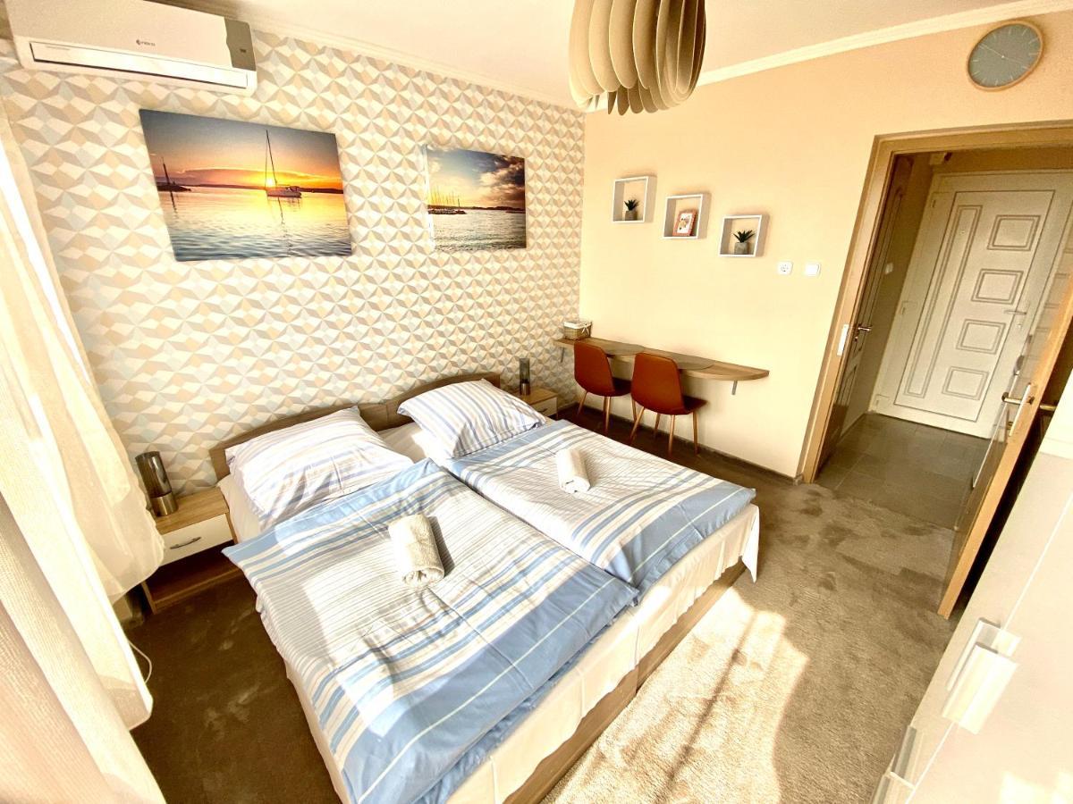 Aqua Blue Apartmanok - Siofok Luaran gambar