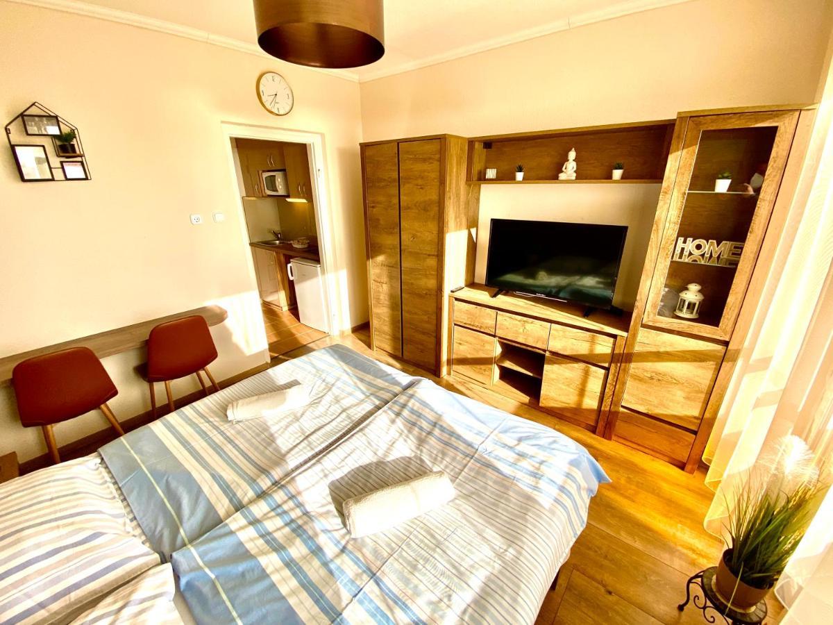 Aqua Blue Apartmanok - Siofok Luaran gambar