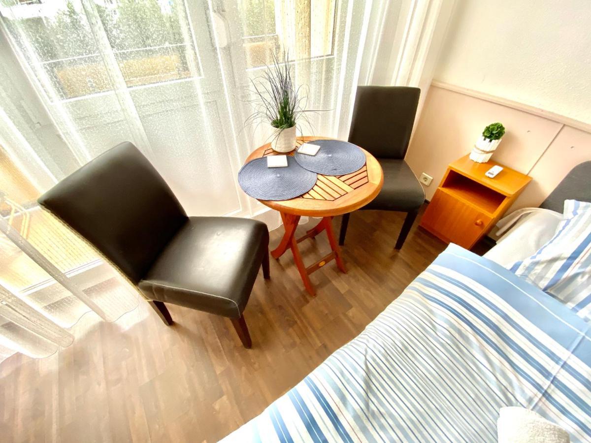 Aqua Blue Apartmanok - Siofok Luaran gambar