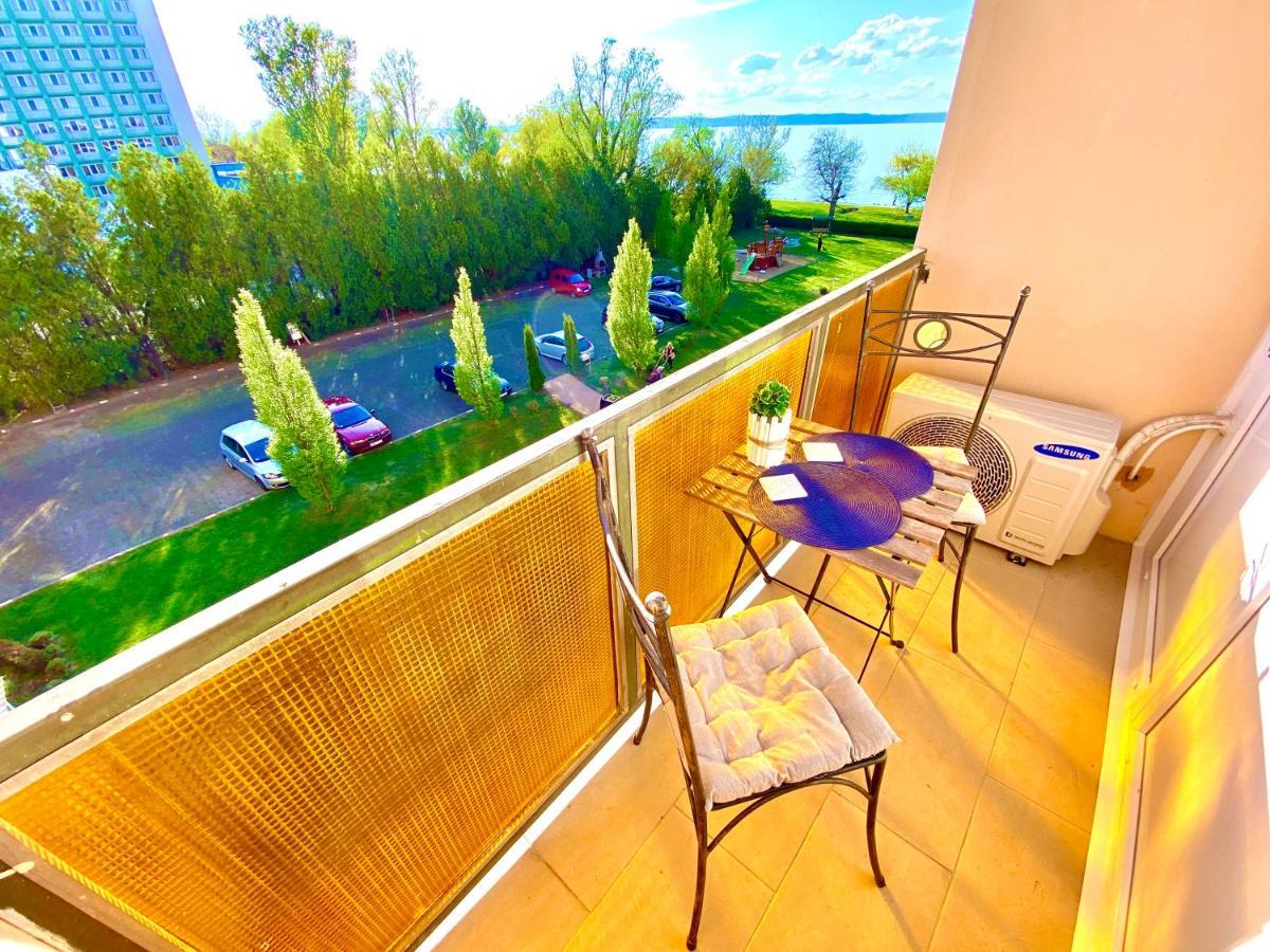 Aqua Blue Apartmanok - Siofok Luaran gambar
