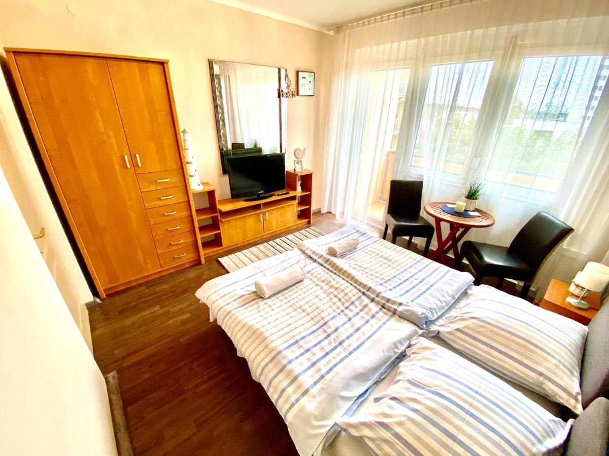 Aqua Blue Apartmanok - Siofok Luaran gambar
