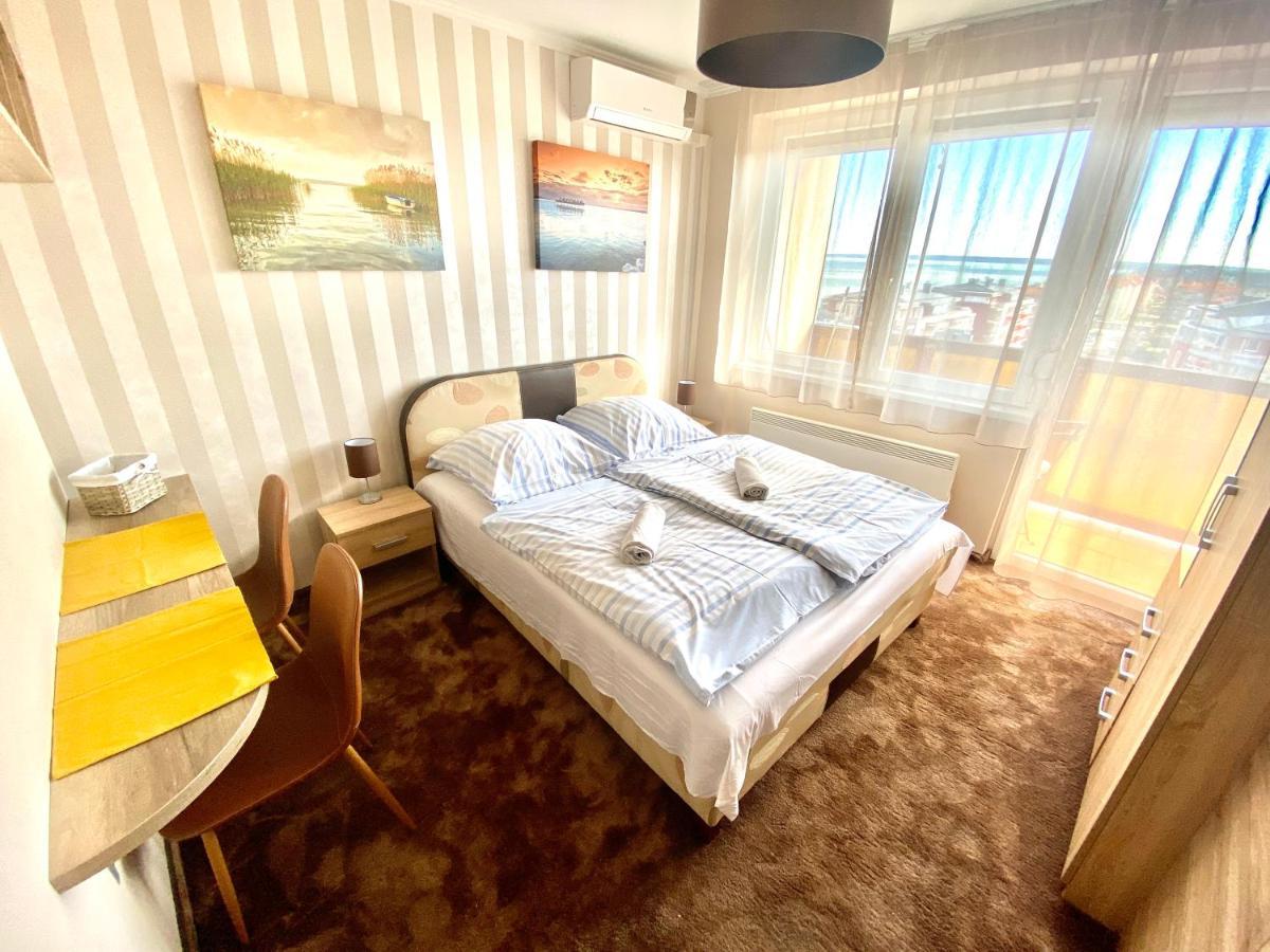 Aqua Blue Apartmanok - Siofok Luaran gambar